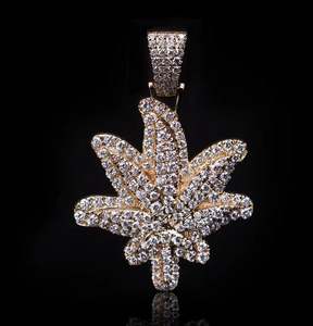 Alta calidad personalizado elegante nuevo Hip Hop princesa corte diamante colgante 925 Plata 14K oro amarillo capas hoja de marihuana simulada - Product Image 1
