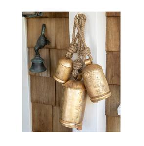 Ensemble de 3 cloches de vache en laiton pour décor de ferme rustique jardin extérieur suspendu et authentique style campagnard vintage - Product Image 1