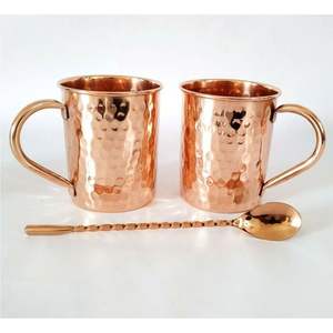 Ensemble de tasses en cuivre martelé de qualité supérieure avec cuillère à mélanger - Tasses à Moscow Mule en métal à double paroi, accessoires de bar professionnels en gros - Product Image 1