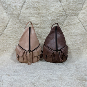 Mochila de cuero genuino de estilo bohemio de alta calidad hecha a mano 100% con cubierta antirrobo y patrón geométrico - Product Image 1