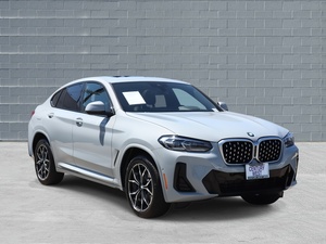 Voiture d'occasion légèrement utilisée certifiée 2025 B*M*W X4 xDrive30i AWD - Product Image 2