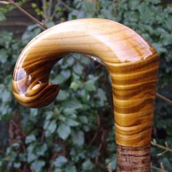 15 años de diseño personalizado de fábrica Popular 122cm barnizado Camping madera senderismo bastón - Product Image 2