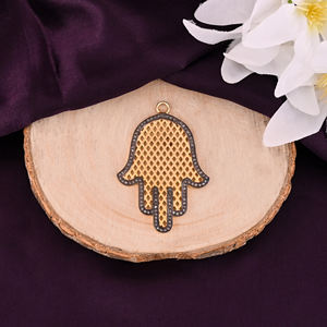 Colgante de Mano de Hamsa para Mujer, Plata de Ley 925, Bañado en Rodio Negro, con Diamantes Pavé, Estilo Vintage, Tamaño 53x35 mm, Gemas Red Mountain - Product Image 3