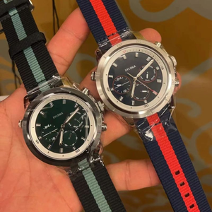 Montre chronographe à quartz multifonctionnelle en cuir et acier inoxydable et nylon pour hommes - Product Image 1
