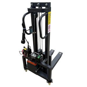 Apilador Eléctrico Portátil Mini, Grúa de Paletización, Capacidad de 300 kg, Batería de Iones de Litio, 1 Año de Garantía, Función de Audio - Product Image 6