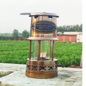 Historia visual de la lámpara de seguridad del minero En lámpara de aceite de minero colgante de calidad de lujo Precios al por mayor Lámpara de mineros de color dorado de latón - Product Image 6