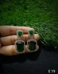 PENDIENTES DE ESTILO CLÁSICO DE DIAMANTE AMERICANO TRADICIONAL Y DE MODA Y PENDIENTES DE REGALOS DE CUMPLEAÑOS Y NAVIDAD - Product Image 6