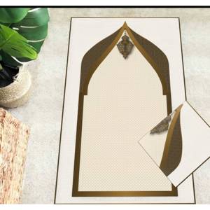 Tapis de prière islamique marron et or : design religieux élégant, tapis imprimé, tapis fin non tissé - Product Image 2
