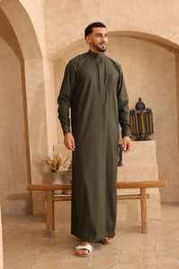 Nouveauté Ramadan Eid robe de prière Daffah Thobes fabricant OEM Services moderne 2025 broderie islamique Thobe JubbahFor hommes - Product Image 4