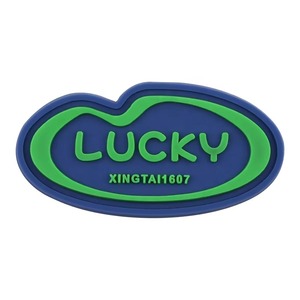 แผ่นป้ายโลโก้พีวีซีแบบนุ่มแผ่นยางออกแบบได้ตามต้องการแผ่นป้ายซิลิโคนสำหรับใส่เสื้อผ้า - Product Image 5