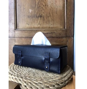 Organisateur de mouchoirs en cuir pour siège de voiture, design optimal, sac suspendu, boîte de rangement pour mouchoirs faite à la main, accès pratique, vente en gros - Product Image 6