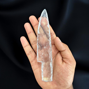 Couteau en cristal de quartz clair avec manche en bois sculpté à la main Poignard spirituel Athame pour les rituels de guérison - Product Image 4