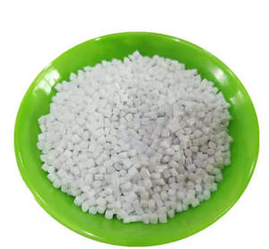 Granule cru de résine d'animal familier de puces de polyester réutilisé par Vierge de matières premières de bonne quantité pour la fabrication de bouteille - Product Image 1