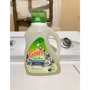 Detergente para Ropa Fórmula a Base de Plantas Té Blanco y Lavanda Botánicos Gain Suave con las Telas Uso en Cocina y Baño Origen Estadounidense - Product Image 6