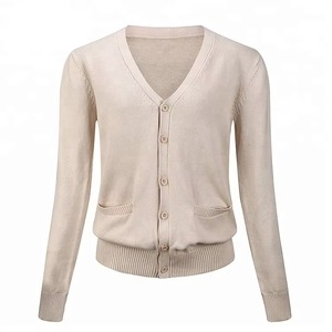 Suéteres tipo cárdigan para uniformes escolares infantiles al por mayor, fabricante directo de fábrica de prendas de punto personalizadas OEM, cálido y cómodo para el invierno, de lana. - Product Image 6