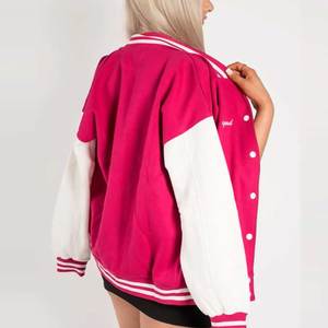 Chaquetas Varsity de Nuevo Estilo para Equipos de Fútbol Femeninos, Chaquetas Deportivas Personalizables para Damas y Chaquetas Deportivas Modernas para Mujeres - Product Image 6