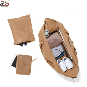 2025 Bolsa de gimnasio Logotipo personalizado Precio al por mayor Bolsa de viaje impermeable Ligero de Pakistán - Product Image 1