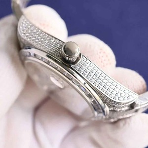 Reloj de Lujo con Incrustaciones de Diamantes de Moissanita y Esfera con Números Arábigos, Estilo Hip Hop, Calidad de Exportación, Disponible al Mejor Precio - Product Image 3