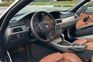 BMW 335i Convertible 2013 Usado, 47100 Millas, Turbo de 6 Cilindros, Propiedad del Sur, Sin Modificar - Product Image 3