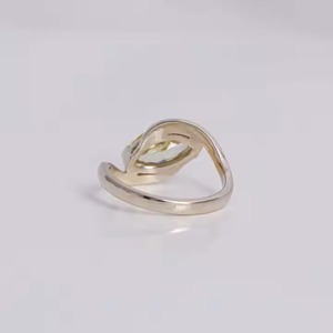 Élégante bague de mariage en or massif 14KT avec pavé de diamants jaunes taillés en marquise de laboratoire Design tendance avec style classique - Product Image 3