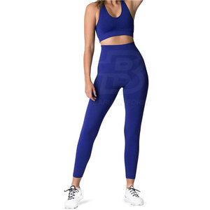 Conjunto de yoga para mujer fabricado en Pakistán, diseño único para uso en exteriores, poliéster transpirable, hecho con cierre de cintura elástica - Product Image 1