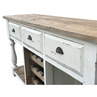 Console de style farmhouse en bois massif recyclé, finition craie blanche, avec porte-bouteilles et plateau naturel, pour restaurant, salon et salle à manger