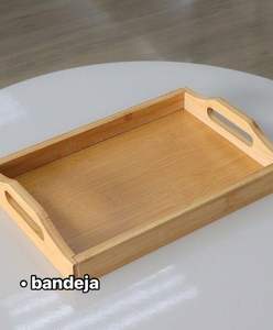 Vente en gros, plateau de service rond en bois de noyer brun rustique de petite taille personnalisé avec poignées, plateaux pour sarfophages naturels - Product Image 2