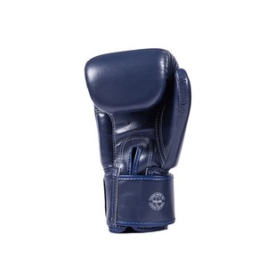 Gants d'entraînement de Muay Thai professionnels Fairtex de qualité supérieure, respirants, anti-humidité, fermeture auto-agrippante, personnalisables - Product Image 5