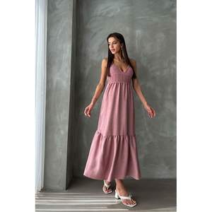 Vestido Casual al Por Mayor Topshow, Diseño Largo con Tirantes y Cuello en V, Color Rosa Polvo, Lino - Product Image 3