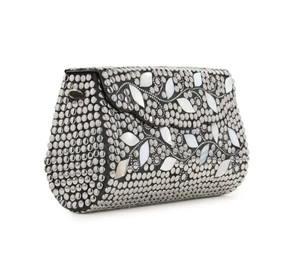 Top Quality Metal Clutch Bag <b>Purse</b> Golden Stud & Floral Decorative Design Women's Metal Clutch Handbag Daily Use <b>Crossbody</b> <b>Purse</b> - Product Image 4