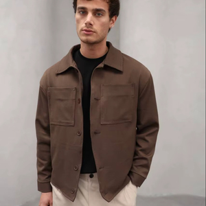 Veste décontractée à col en V zippé beige clair pour hommes, pardessus minimaliste à manches longues, manteau en duvet imperméable et respirant, vêtements d'extérieur - Product Image 1