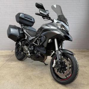 Moto d'occasion Ducati Multistrada 1200 S Touring 1198cc pour motards aventureux et voyageurs internationaux à vendre - Product Image 1