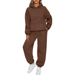 Survêtement d'hiver durable et élégant à capuche de couleur unie pour hommes pour le fitness à la mode et les vêtements de tous les jours - Product Image 1