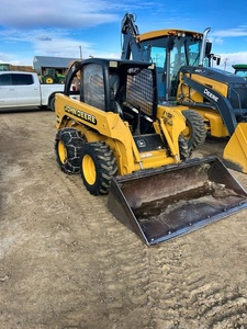 Chargeuses compactes et chargeuses sur chenilles d'occasion à vendre - Product Image 3