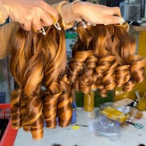 Prix de gros Ensemble d'extensions de cheveux rebondissants avec fermeture, couleur personnalisée à partir de vrais cheveux humains - Product Image 5