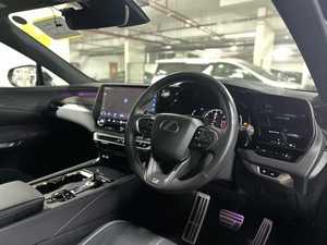 Lexus RX 350 F Sport Usado de 2023 - Product Image 2