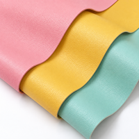 Simili cuir PU gaufré mat doux avec support en microfibre pour la sellerie de sièges de voiture, les sacs à main, la décoration intérieure et les meubles