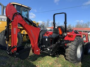 Tracteur agricole Mahindra 4540 disponible pour livraison immédiate au prix le plus bas. Mini tracteur compact 4x4 d'origine. - Product Image 3