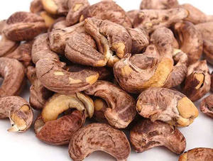 High Quality Roasted Salted Cashew Nuts in Shell Bulk OEM ODM for Bulk Quantity - Product Image 2