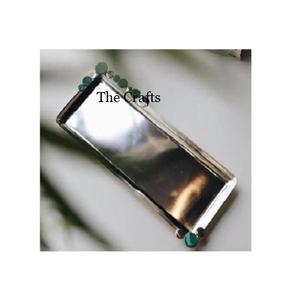 Plateau de service en aluminium de conception standard pour les accessoires d'hôtel plateau de service de serveur de gâteau de couleur blanche et or en Inde - Product Image 3