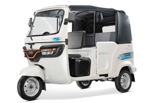 รถสามล้อไฟฟ้า King EV Max สีขาวหลังคาดำ กำลังไฟ 351–500 วัตต์ ความเร็วสูงสุดไม่เกิน 40 กม./ชม. - Product Image 2