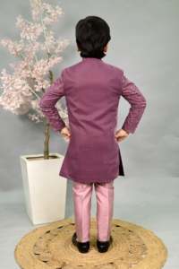 Sherwani Moderno Clásico para Niños, de Seda, Tradicional para Bodas y Fiestas, con Acabado Premium y Sin Arrugas - Product Image 4