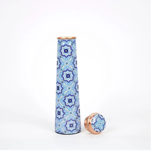 Bouteille d'eau en cuivre pour la décoration Bouteilles en cuivre massif faites à la main Verres traditionnels indiens Qualité supérieure - Product Image 6