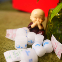 Silica Gel Dessiccant pour Bouteilles Usage Industriel (Pharmaceutique) Origine Vietnam Protection de l'expédition