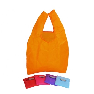 Sac de courses pliable avec poignée et matériau en fibre de polyester - Product Image 1