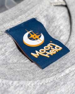 Etiqueta de embalaje tejida satinada con logotipo personalizado, Material de poliéster plegable para ropa, nueva etiqueta tejida para prendas con diseño de etiquetas personalizadas - Product Image 5