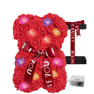 Rosa rossa LED orsacchiotto 16x17x20cm per san valentino anniversario e matrimonio luce-Up peluche con confezione regalo inclusa - Product Image 1