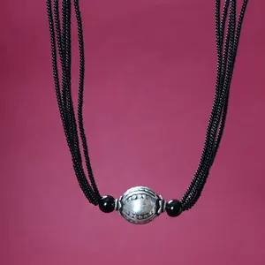 สร้อยคอจี้เงินประดับลูกปัดสีดำสำหรับผู้หญิง ประดับเพชร มุก ออนิกซ์ เครื่องประดับมินิมอลสำหรับงานหมั้น งานฉลองครบรอบ - Product Image 2