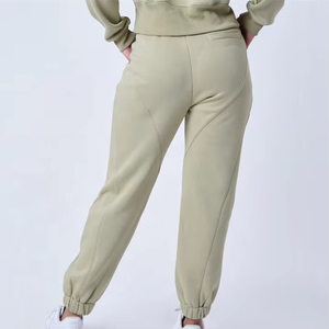 Conjunto de chándal deportivo de peso pesado para mujer, conjunto de dos piezas Crop Hoodi y Jogger, chándal de algodón de alta calidad 100% para mujer - Product Image 3