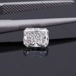 Diamant de forme radiant cultivé en laboratoire, idéal pour la création de bagues de fiançailles - Product Image 4